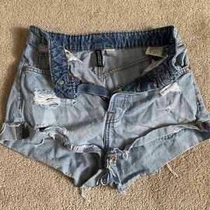 H&M Distressed High Waisted Jean Shorts
